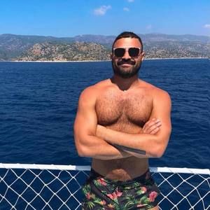 Meet your Posher, Mohammed